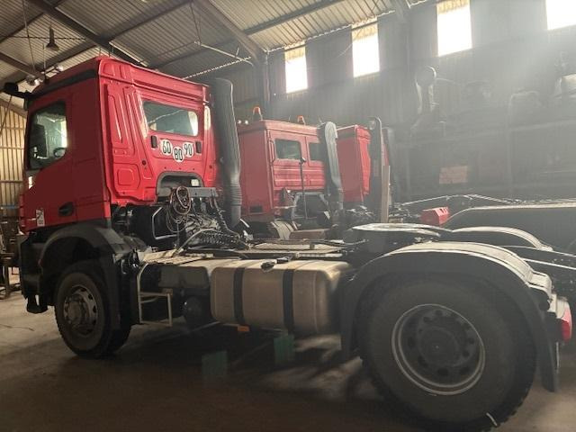 Mercedes AROCS 2046 - Ťahač: obrázok 2 Mercedes AROCS 2046 - Ťahač: obrázok 2