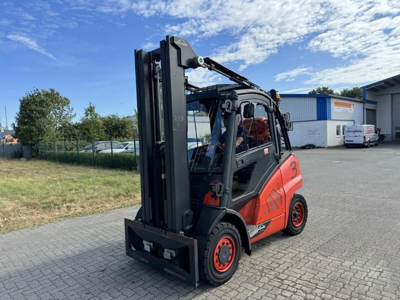 Linde H40T - Plynový vysokozdvižný vozík: obrázok 4 Linde H40T - Plynový vysokozdvižný vozík: obrázok 4