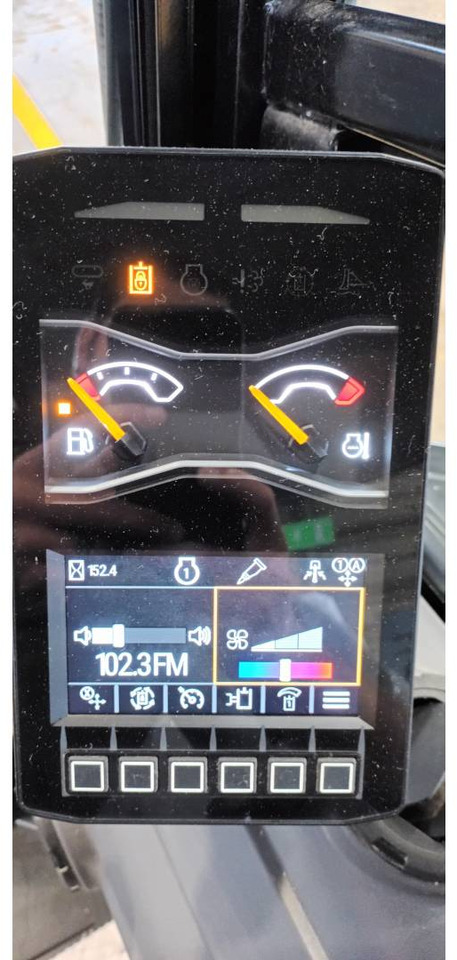 CAT 302.7 - Pásové rýpadlo: obrázok 5 CAT 302.7 - Pásové rýpadlo: obrázok 5