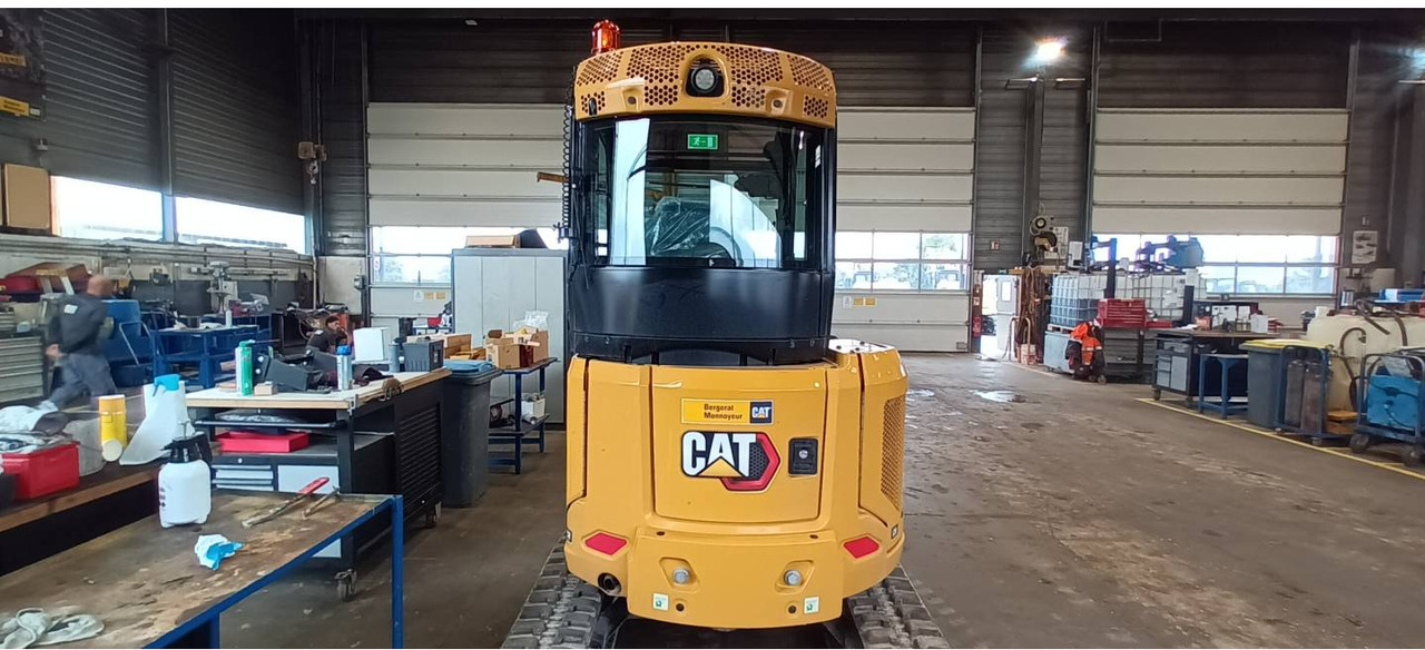 CAT 302.7 - Pásové rýpadlo: obrázok 4 CAT 302.7 - Pásové rýpadlo: obrázok 4