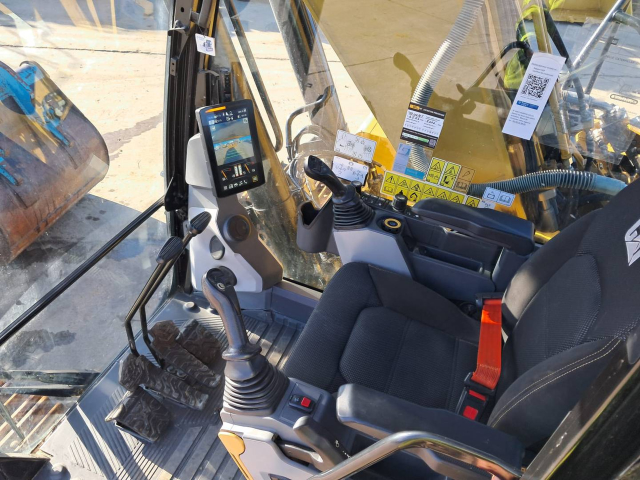 CAT 326 - Pásové rýpadlo: obrázok 4 CAT 326 - Pásové rýpadlo: obrázok 4