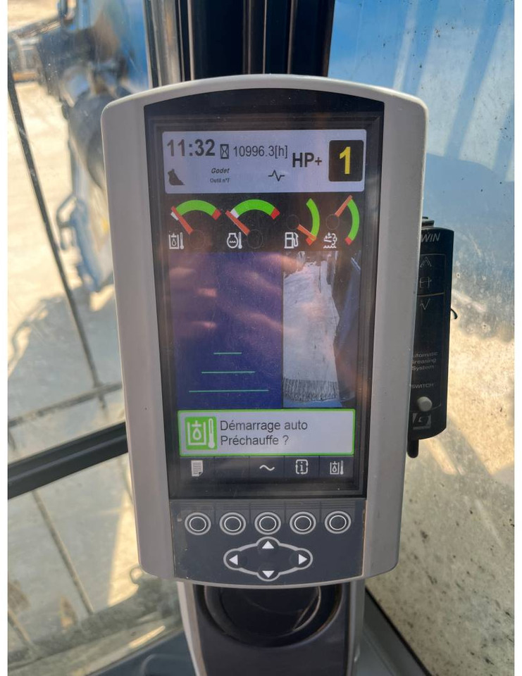 CAT 390F - Pásové rýpadlo: obrázok 5 CAT 390F - Pásové rýpadlo: obrázok 5