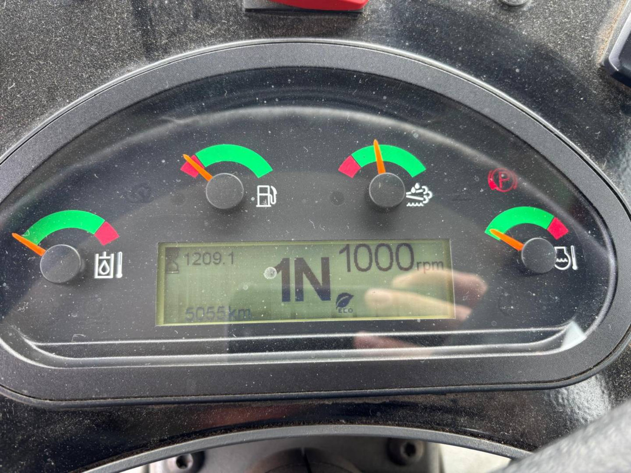 CAT 914M - Kolesový nakladač: obrázok 5 CAT 914M - Kolesový nakladač: obrázok 5