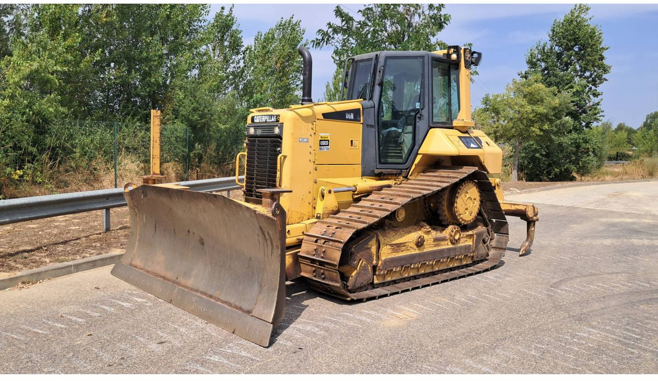 CAT D6NXL - Buldozér: obrázok 1 CAT D6NXL - Buldozér: obrázok 1