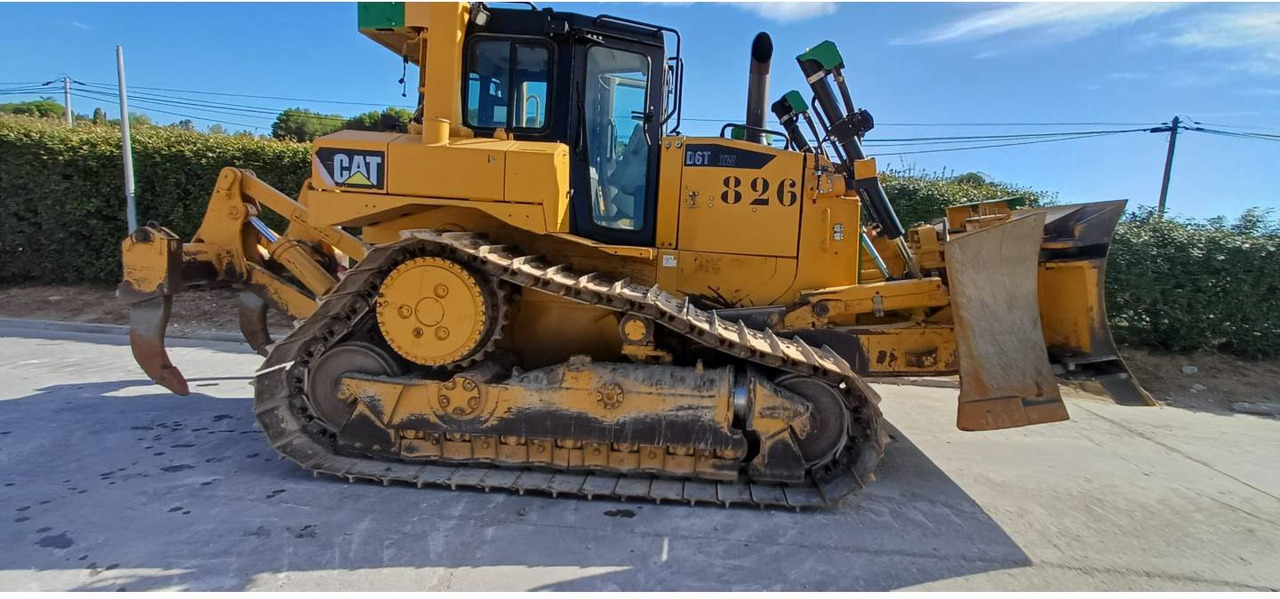 CAT D6T3B XW - Buldozér: obrázok 2 CAT D6T3B XW - Buldozér: obrázok 2