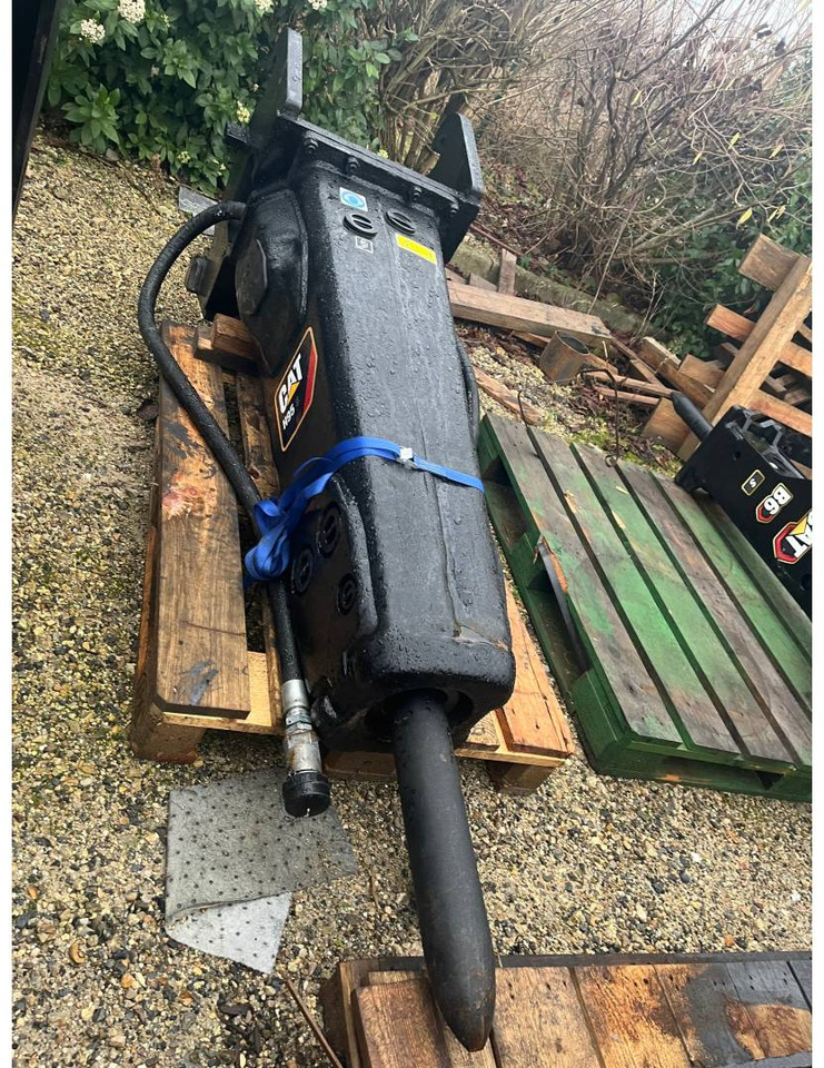 CAT H95S/CW40S - Hydraulické kladivo: obrázok 1 CAT H95S/CW40S - Hydraulické kladivo: obrázok 1