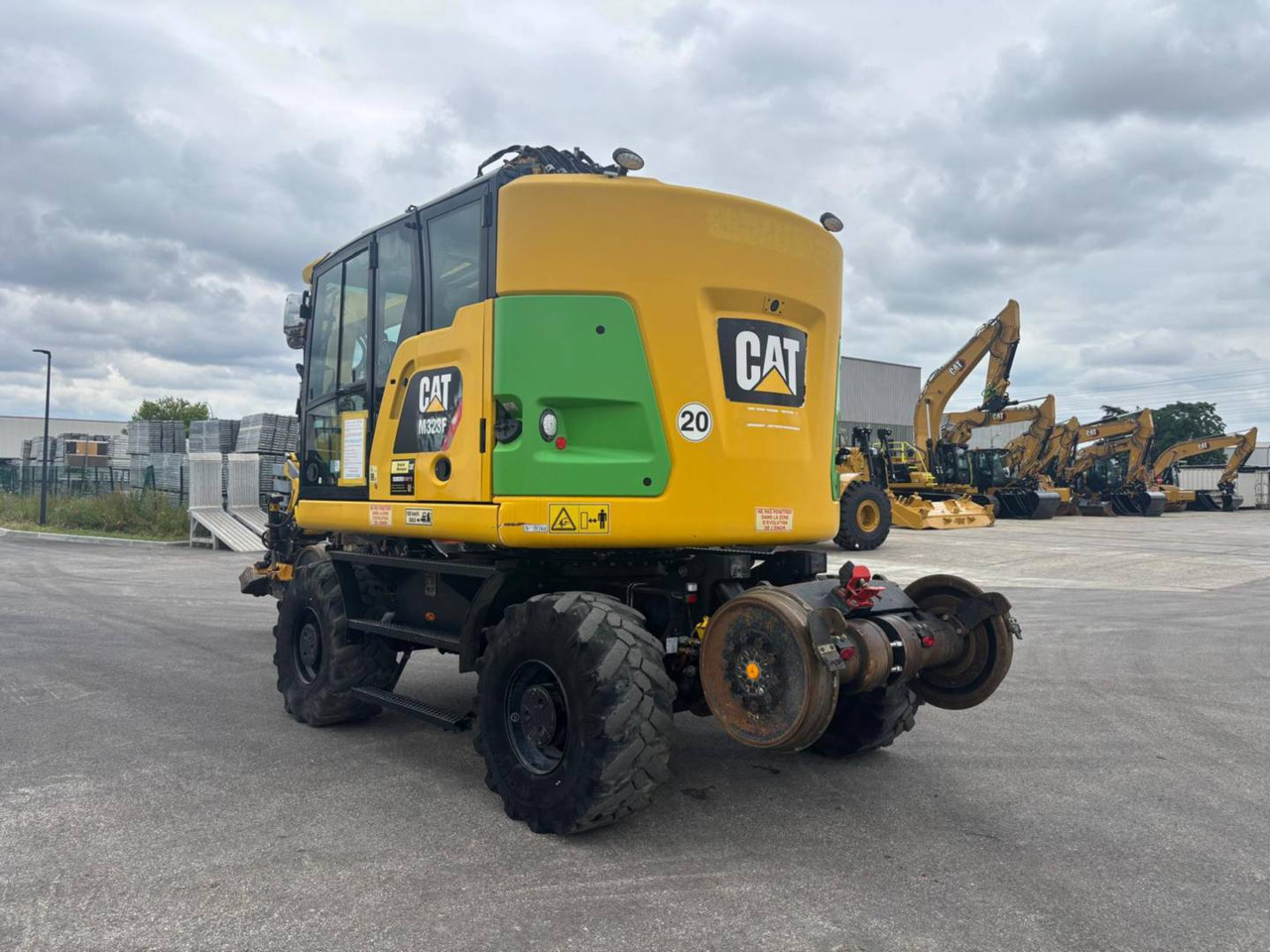 CAT M323F - Kolesové rýpadlo: obrázok 3 CAT M323F - Kolesové rýpadlo: obrázok 3