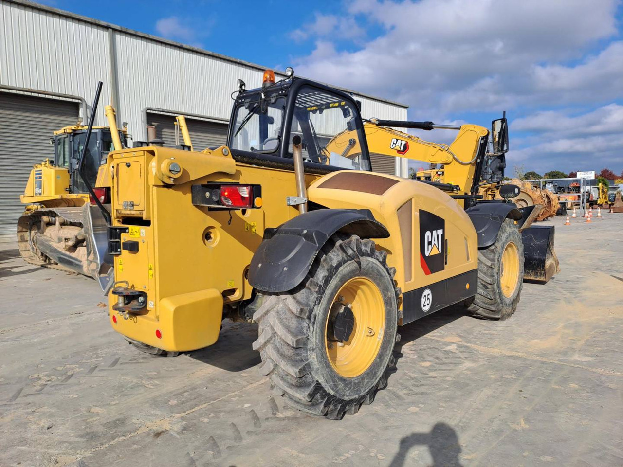 CAT TH314D - Teleskopický nakladač: obrázok 5 CAT TH314D - Teleskopický nakladač: obrázok 5