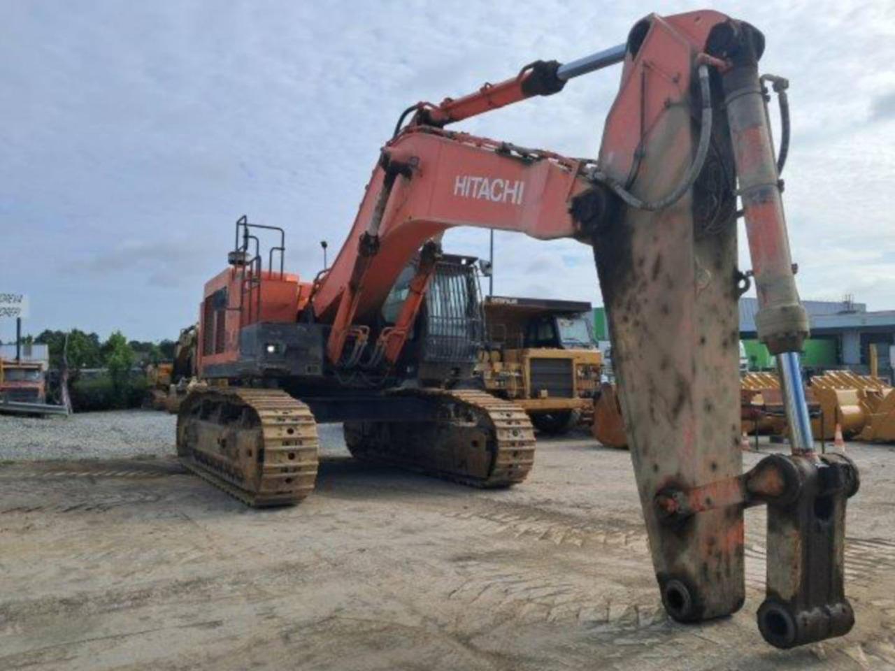 HITACHI ZX 670 45 - Pásové rýpadlo: obrázok 2 HITACHI ZX 670 45 - Pásové rýpadlo: obrázok 2