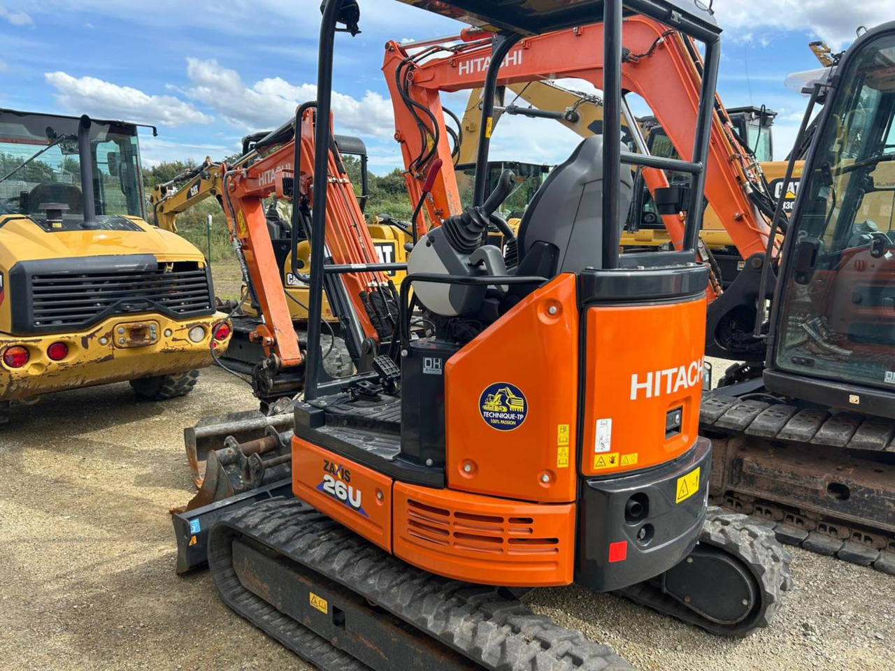 HITACHI ZX26U-6 - Pásové rýpadlo: obrázok 4 HITACHI ZX26U-6 - Pásové rýpadlo: obrázok 4
