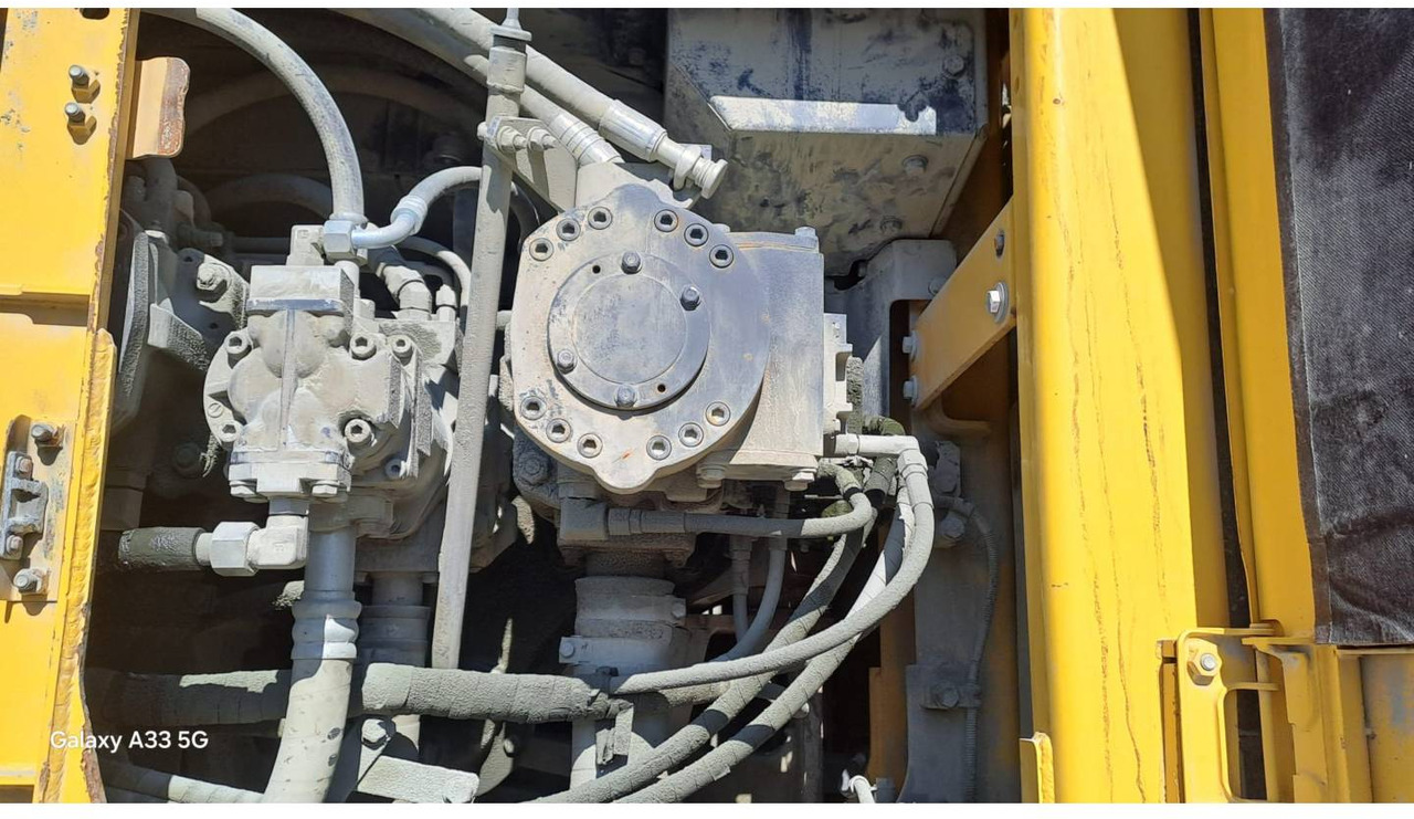 Pásové rýpadlo KOMATSU PC700LC: obrázok 25