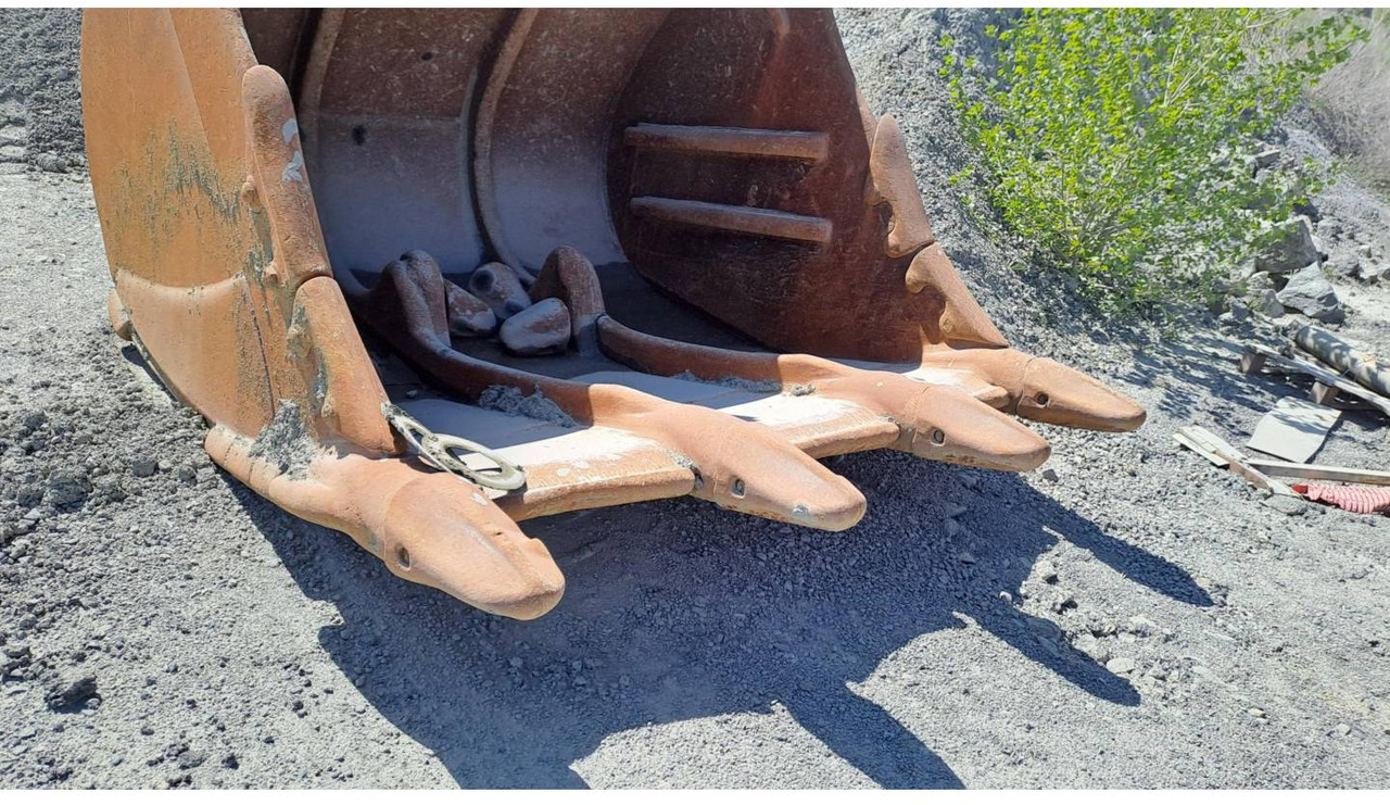 Pásové rýpadlo KOMATSU PC700LC: obrázok 8