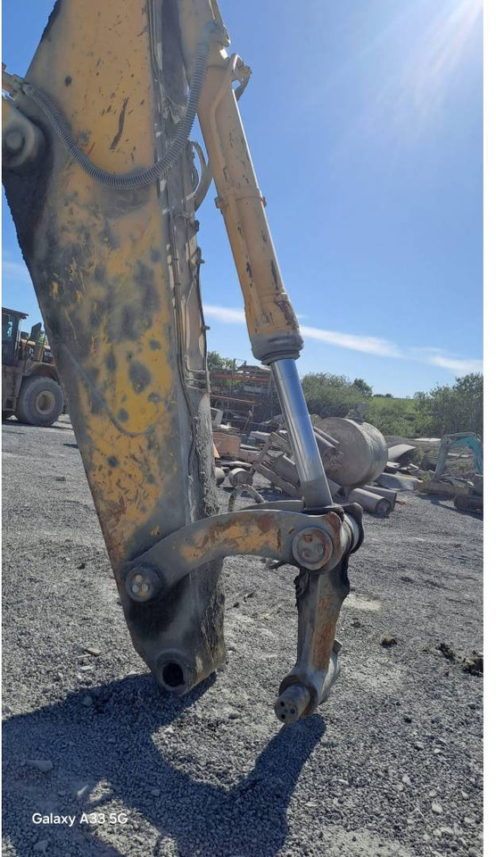 Pásové rýpadlo KOMATSU PC700LC: obrázok 9