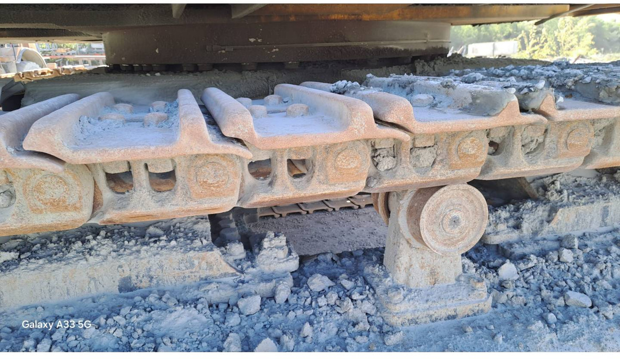 Pásové rýpadlo KOMATSU PC700LC: obrázok 28