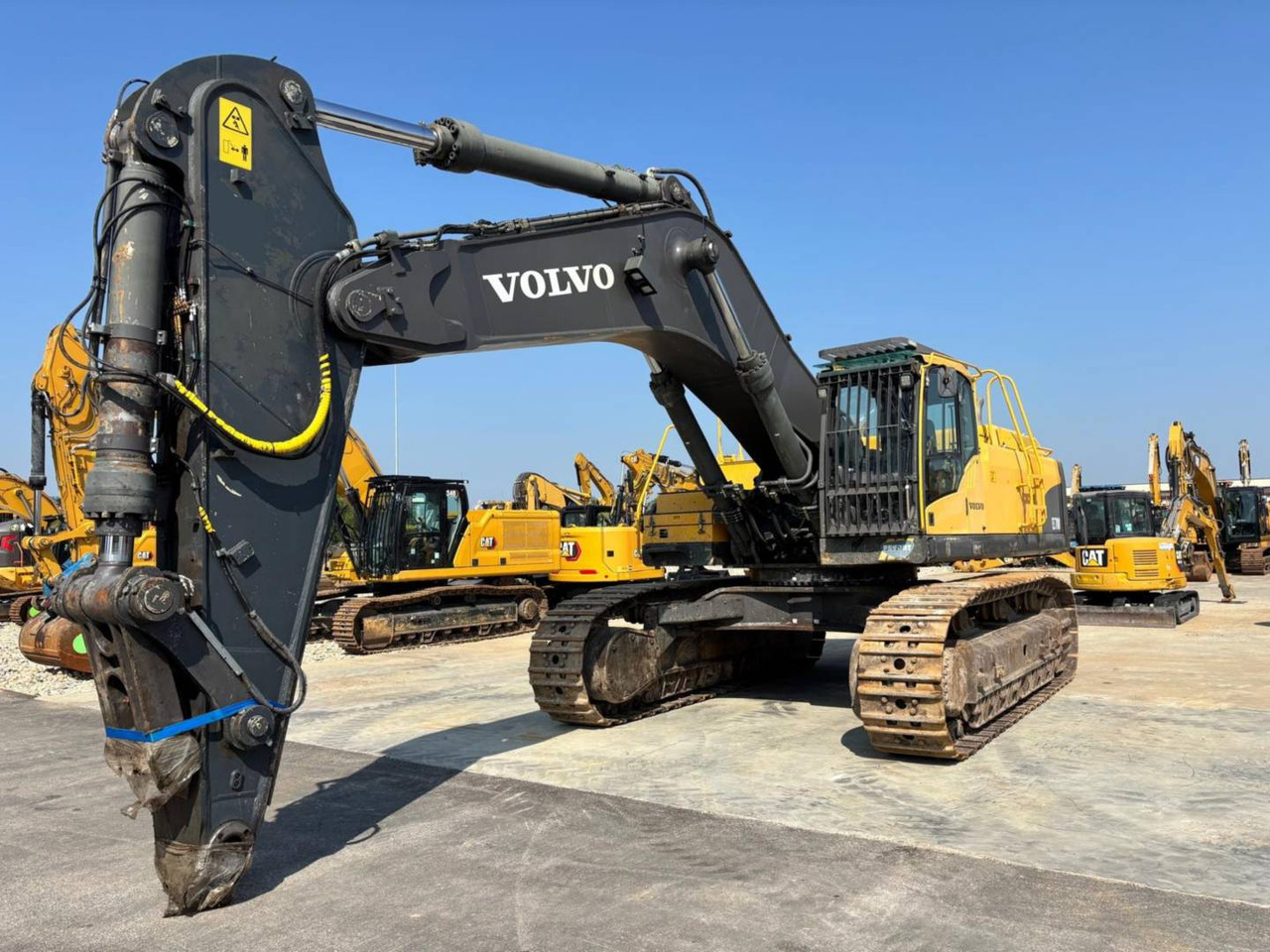 VOLVO CONSTRUCTION EQUIPMENT EC700 CL - Pásové rýpadlo: obrázok 2 VOLVO CONSTRUCTION EQUIPMENT EC700 CL - Pásové rýpadlo: obrázok 2