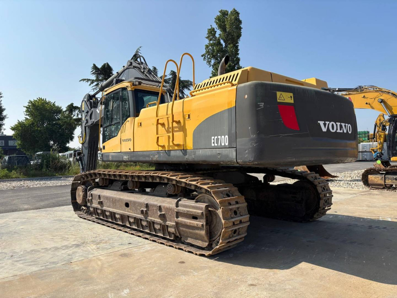 VOLVO CONSTRUCTION EQUIPMENT EC700 CL - Pásové rýpadlo: obrázok 3 VOLVO CONSTRUCTION EQUIPMENT EC700 CL - Pásové rýpadlo: obrázok 3