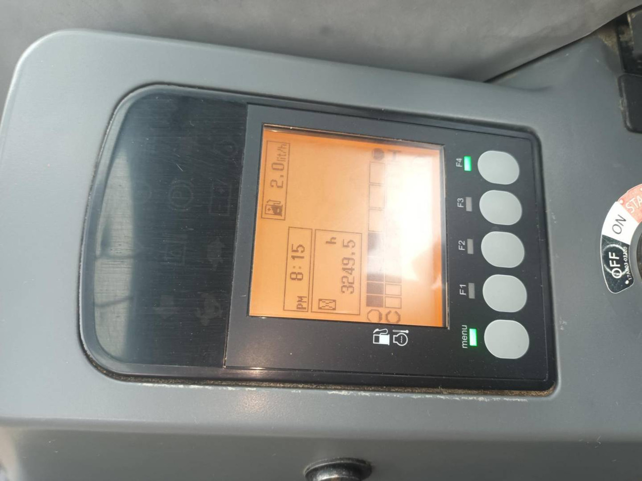 YANMAR SV100 - Pásové rýpadlo: obrázok 5 YANMAR SV100 - Pásové rýpadlo: obrázok 5