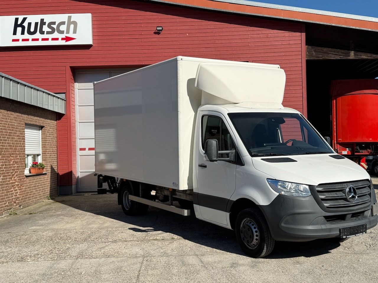 Mercedes-Benz Sprinter III Koffer 514 CDI Ladebordwand - Dodávka skriňová nadstavba: obrázok 1 Mercedes-Benz Sprinter III Koffer 514 CDI Ladebordwand - Dodávka skriňová nadstavba: obrázok 1