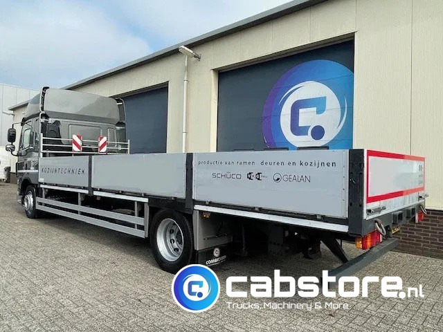 DAF CF 85 .360 4x2 Euro 5 - Open laadbak - Bouwjaar 2012 - Kooi-aap meeneemheftruck - Valníkový/ Plošinový nákladný automobil: obrázok 5 DAF CF 85 .360 4x2 Euro 5 - Open laadbak - Bouwjaar 2012 - Kooi-aap meeneemheftruck - Valníkový/ Plošinový nákladný automobil: obrázok 5
