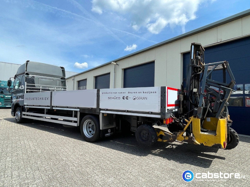 DAF CF 85 .360 4x2 Euro 5 - Open laadbak - Bouwjaar 2012 - Kooi-aap meeneemheftruck - Valníkový/ Plošinový nákladný automobil: obrázok 3 DAF CF 85 .360 4x2 Euro 5 - Open laadbak - Bouwjaar 2012 - Kooi-aap meeneemheftruck - Valníkový/ Plošinový nákladný automobil: obrázok 3