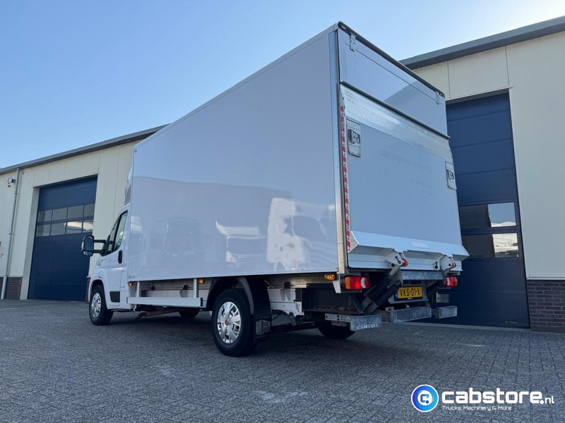 Fiat Ducato 2.3 Multijet 160 Pk Euro 6 - Bouwjaar 2021 - Handgeschakeld 6 speed - Airco - 3 zitplaatsen - Laadklep - Skříňový nákladní auto: obrázok 3 Fiat Ducato 2.3 Multijet 160 Pk Euro 6 - Bouwjaar 2021 - Handgeschakeld 6 speed - Airco - 3 zitplaatsen - Laadklep - Skříňový nákladní auto: obrázok 3