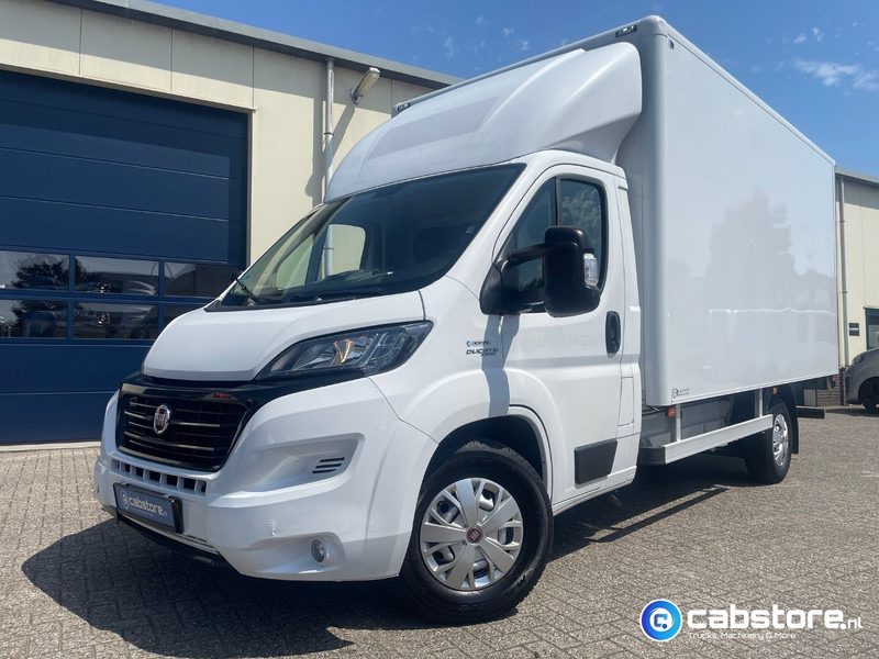 Fiat Ducato 2.3 Multijet 160 Pk Euro 6 - Bouwjaar 2021 - Handgeschakeld 6 speed - Airco - 3 zitplaatsen - Laadklep - Skříňový nákladní auto: obrázok 2 Fiat Ducato 2.3 Multijet 160 Pk Euro 6 - Bouwjaar 2021 - Handgeschakeld 6 speed - Airco - 3 zitplaatsen - Laadklep - Skříňový nákladní auto: obrázok 2