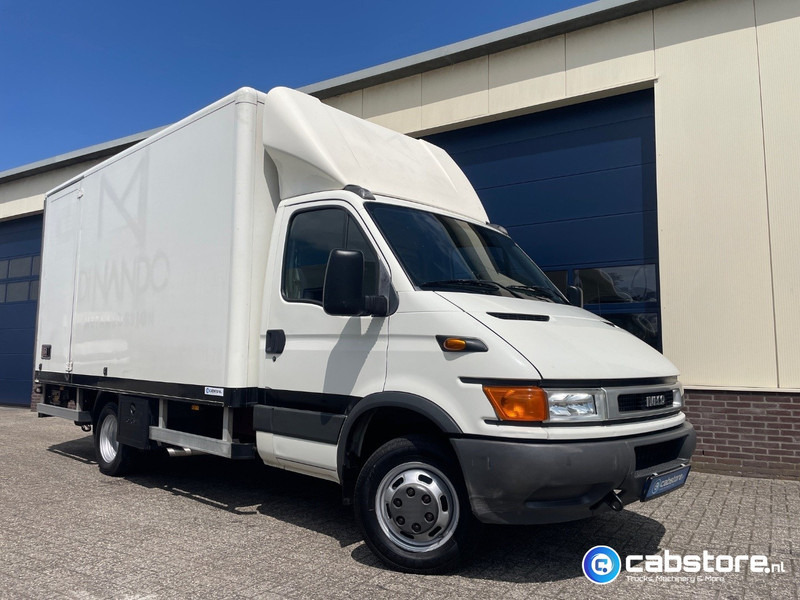 Iveco 40C 40C12 EURO 3 4x2 Bakwagen Euro 3 - Bouwjaar 2003 - APK tot 10-05-2026 -Handgeschakelde versnellingsbak - Dodávka skriňová nadstavba: obrázok 1 Iveco 40C 40C12 EURO 3 4x2 Bakwagen Euro 3 - Bouwjaar 2003 - APK tot 10-05-2026 -Handgeschakelde versnellingsbak - Dodávka skriňová nadstavba: obrázok 1