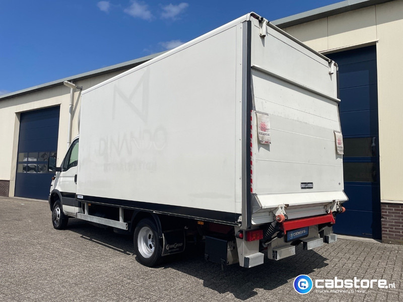 Iveco 40C 40C12 EURO 3 4x2 Bakwagen Euro 3 - Bouwjaar 2003 - APK tot 10-05-2026 -Handgeschakelde versnellingsbak - Dodávka skriňová nadstavba: obrázok 5 Iveco 40C 40C12 EURO 3 4x2 Bakwagen Euro 3 - Bouwjaar 2003 - APK tot 10-05-2026 -Handgeschakelde versnellingsbak - Dodávka skriňová nadstavba: obrázok 5