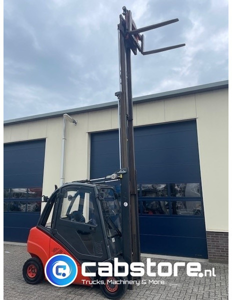 Linde H25D Forklift - Heftruck - Bouwjaar 2011 - Roterende vorkenklem - Freelift - Lifthoogte 480 cm - Dieselový vysokozdvižný vozík: obrázok 5 Linde H25D Forklift - Heftruck - Bouwjaar 2011 - Roterende vorkenklem - Freelift - Lifthoogte 480 cm - Dieselový vysokozdvižný vozík: obrázok 5