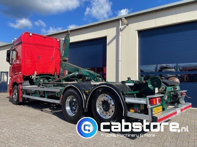 Mercedes-Benz ACTROS 2542 6x2 Euro 6 - HIAB-Multilift 26 Ton's Haakarmsysteem - Containerlift -Bouwjaar 2016 - Km 544.497 - Hákový nosič kontajnerov: obrázok 4 Mercedes-Benz ACTROS 2542 6x2 Euro 6 - HIAB-Multilift 26 Ton's Haakarmsysteem - Containerlift -Bouwjaar 2016 - Km 544.497 - Hákový nosič kontajnerov: obrázok 4