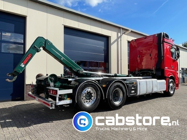 Mercedes-Benz ACTROS 2542 6x2 Euro 6 - HIAB-Multilift 26 Ton's Haakarmsysteem - Containerlift -Bouwjaar 2016 - Km 544.497 - Hákový nosič kontajnerov: obrázok 5 Mercedes-Benz ACTROS 2542 6x2 Euro 6 - HIAB-Multilift 26 Ton's Haakarmsysteem - Containerlift -Bouwjaar 2016 - Km 544.497 - Hákový nosič kontajnerov: obrázok 5