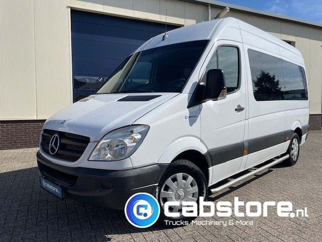 Mercedes-Benz SPRINTER 211 CDI - L2/H2- Automatische versnellingsbak - 9 Persoons - Bouwjaar 2009 - APK tot 17-01-2026 ! - Side bars - Privacy glas - Airco - Minibus, Mikrobus: obrázok 2 Mercedes-Benz SPRINTER 211 CDI - L2/H2- Automatische versnellingsbak - 9 Persoons - Bouwjaar 2009 - APK tot 17-01-2026 ! - Side bars - Privacy glas - Airco - Minibus, Mikrobus: obrázok 2