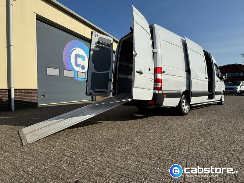 Mercedes-Benz Sprinter 316 CDI L3/H2 316 CDI Euro 5 - L3/H2 - Automaat - Geïntegreerde rijplaten in vloer - Bearlock - Year 2015 - Nieuwe banden - Camperbus - Furgon: obrázok 3 Mercedes-Benz Sprinter 316 CDI L3/H2 316 CDI Euro 5 - L3/H2 - Automaat - Geïntegreerde rijplaten in vloer - Bearlock - Year 2015 - Nieuwe banden - Camperbus - Furgon: obrázok 3