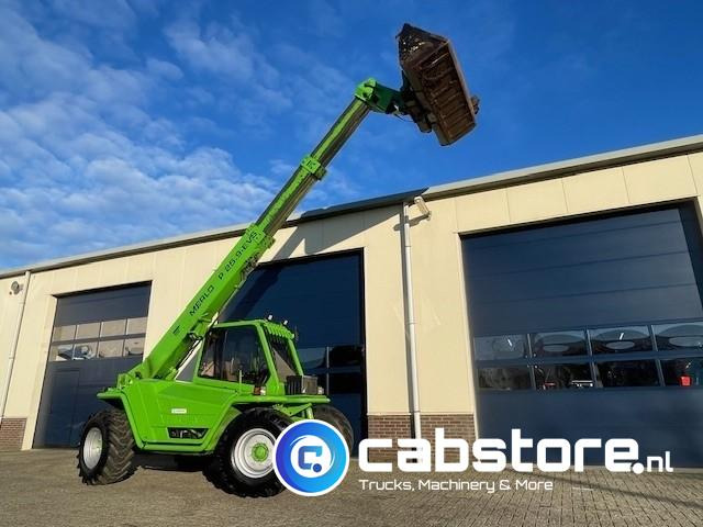 Merlo P25 9EVS Starre Verreiker - Bouwjaar 1994 - Urenstand tacho 8171 - Laadschop + palletvorken - 4x4x4 - Perkins Diesel - Teleskopický nakladač: obrázok 5 Merlo P25 9EVS Starre Verreiker - Bouwjaar 1994 - Urenstand tacho 8171 - Laadschop + palletvorken - 4x4x4 - Perkins Diesel - Teleskopický nakladač: obrázok 5
