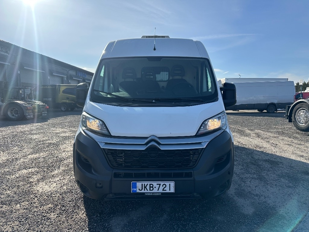 Citroën Jumper 2.2 kylmäkoneella - Furgon: obrázok 2 Citroën Jumper 2.2 kylmäkoneella - Furgon: obrázok 2