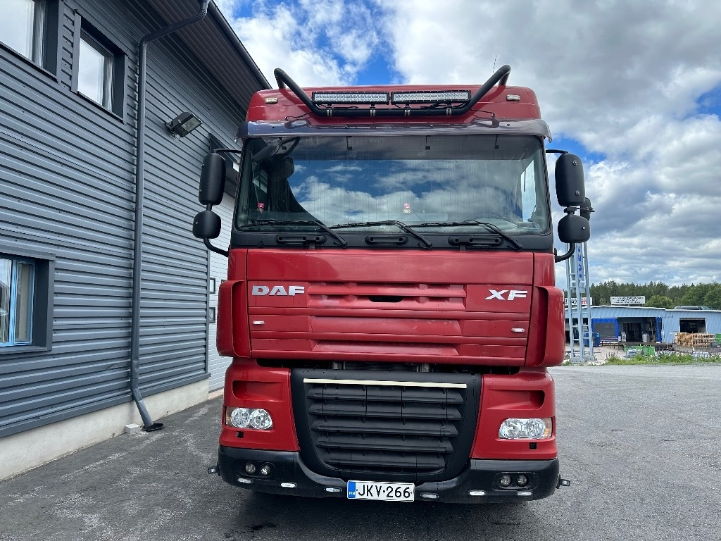 DAF XF105.410 8x2 - Hákový nosič kontajnerov: obrázok 2 DAF XF105.410 8x2 - Hákový nosič kontajnerov: obrázok 2