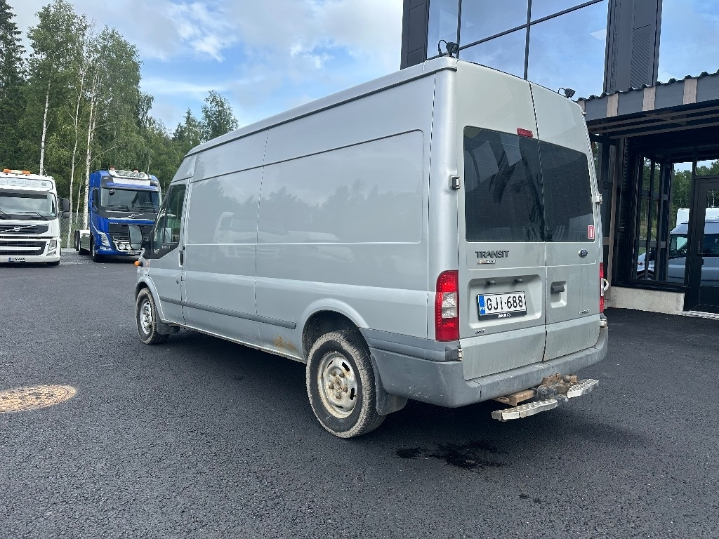 Ford Transit T350 4X4 huoltohyllyt - Furgon: obrázok 4 Ford Transit T350 4X4 huoltohyllyt - Furgon: obrázok 4