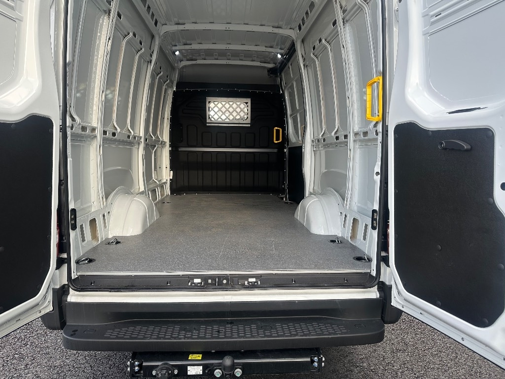 Leasing Iveco Daily 35S16A8 12m3 k-auto  Iveco Daily 35S16A8 12m3 k-auto: obrázok 7