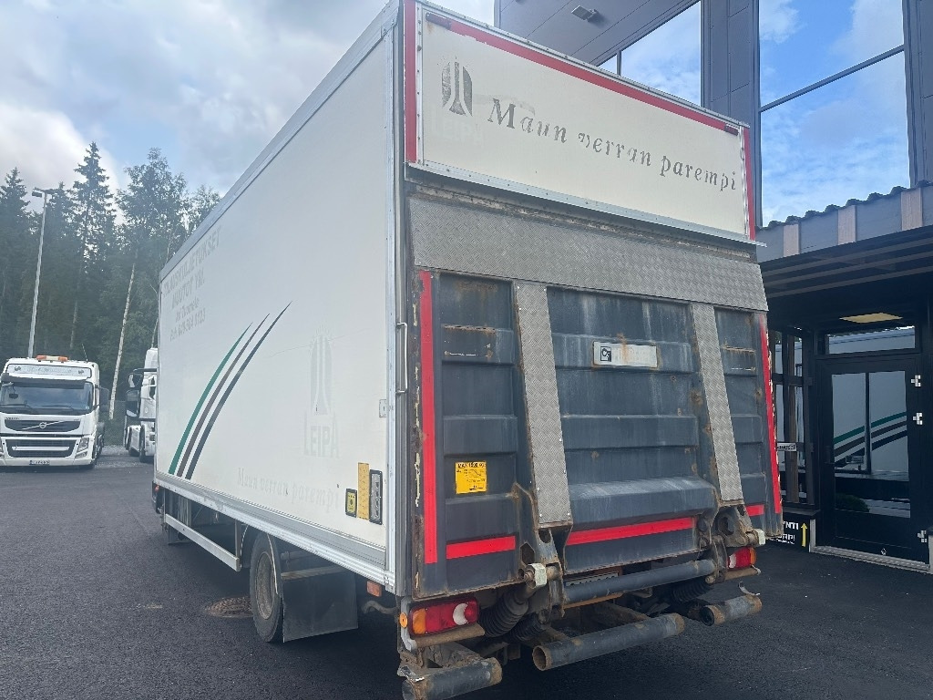 Iveco Eurocargo 100 E22  - Skříňový nákladní auto: obrázok 4 Iveco Eurocargo 100 E22  - Skříňový nákladní auto: obrázok 4