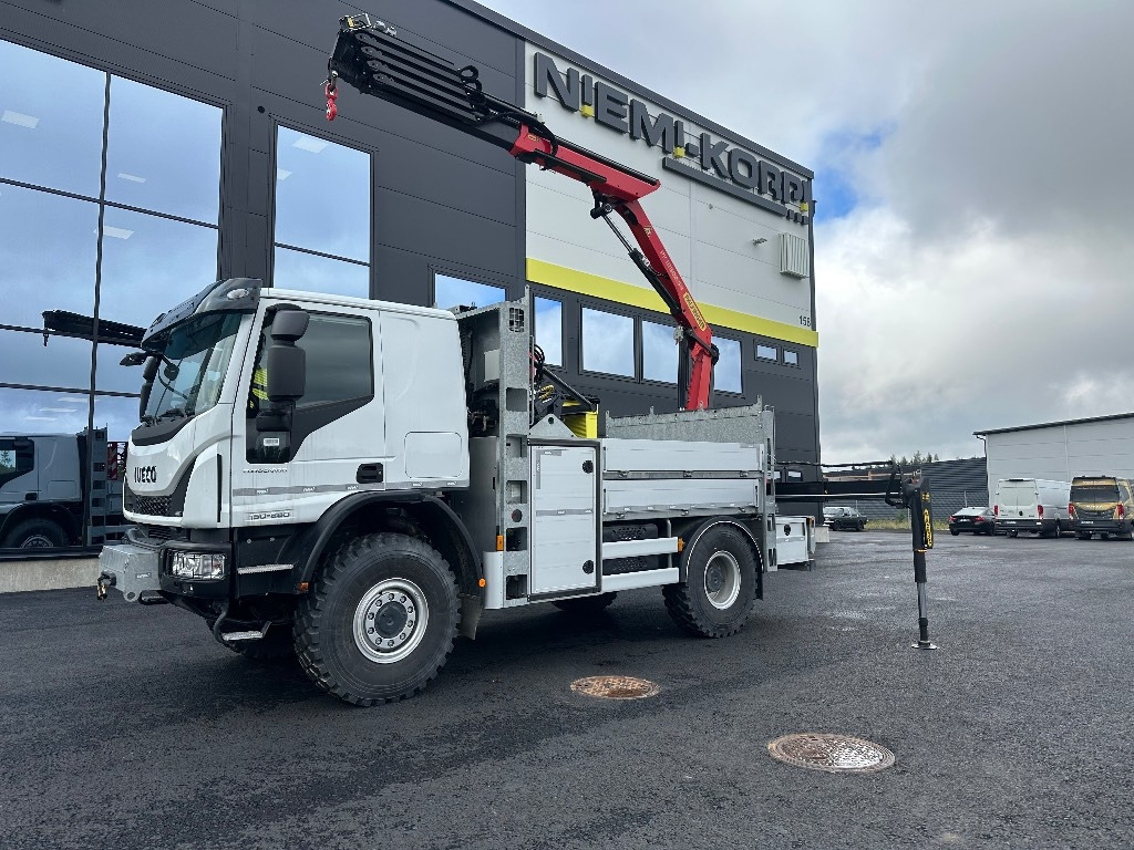 Iveco Eurocargo ML150E28 4x4 sähkölaitos varustein - Auto s hydraulickou rukou: obrázok 1 Iveco Eurocargo ML150E28 4x4 sähkölaitos varustein - Auto s hydraulickou rukou: obrázok 1