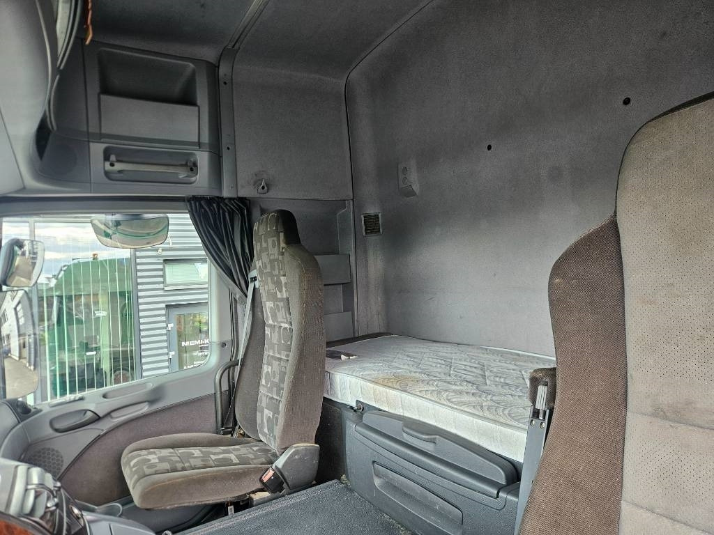 Auto s hydraulickou rukou Mercedes-Benz Actros 2651 Palfinger PK20002: obrázok 16 Auto s hydraulickou rukou Mercedes-Benz Actros 2651 Palfinger PK20002: obrázok 16