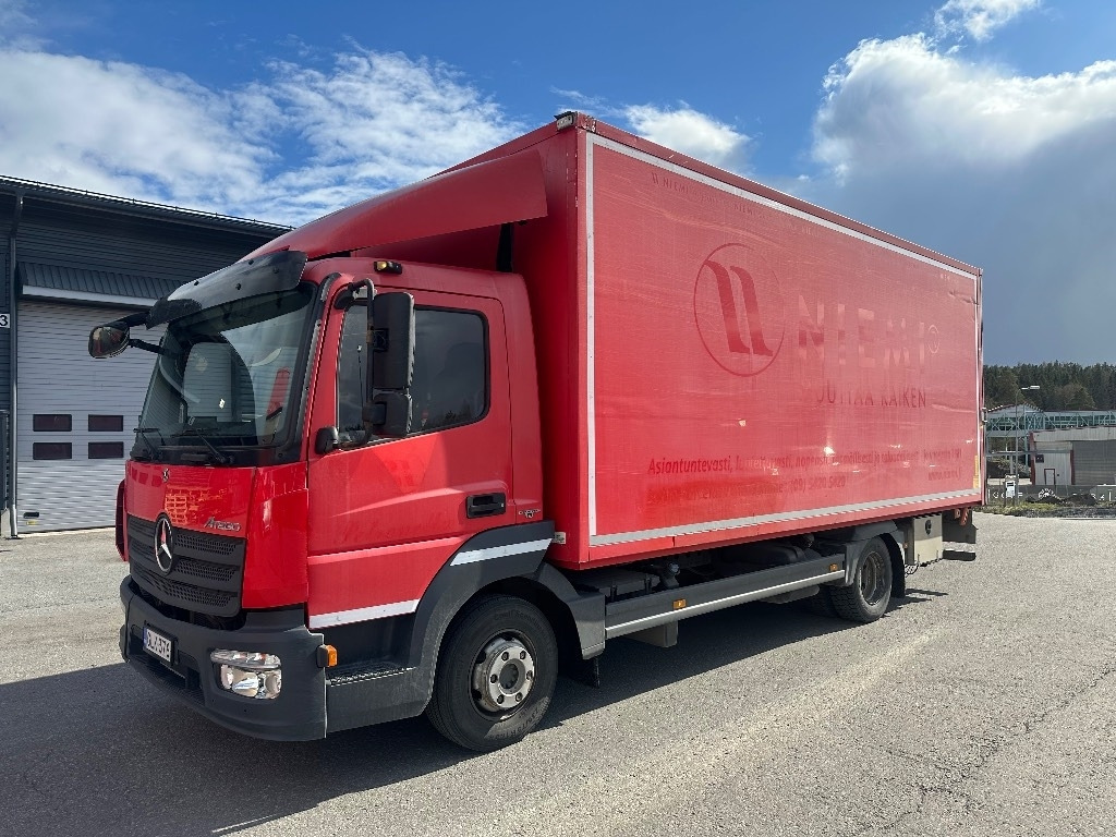 Mercedes-Benz Atego 818 - Skříňový nákladní auto: obrázok 1 Mercedes-Benz Atego 818 - Skříňový nákladní auto: obrázok 1