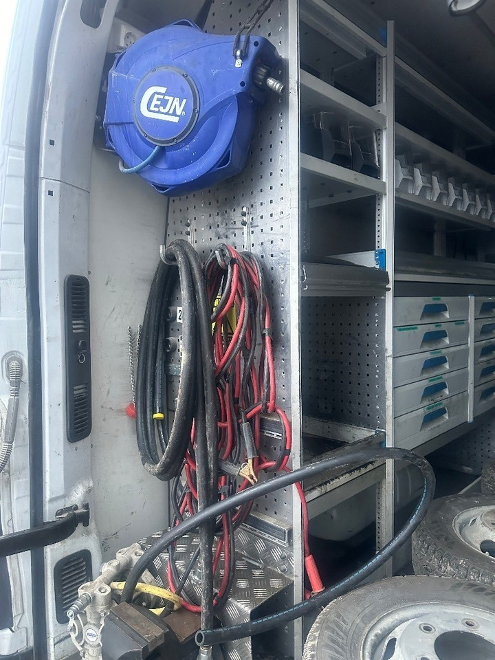 Renault Master huoltoauto varusteineen - Furgon: obrázok 3 Renault Master huoltoauto varusteineen - Furgon: obrázok 3