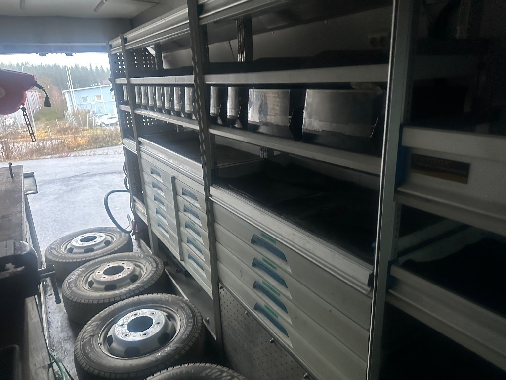 Renault Master huoltoauto varusteineen - Furgon: obrázok 4 Renault Master huoltoauto varusteineen - Furgon: obrázok 4