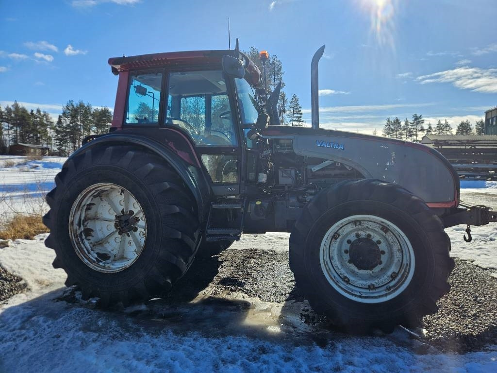 Valtra T 170 - Traktor: obrázok 4 Valtra T 170 - Traktor: obrázok 4
