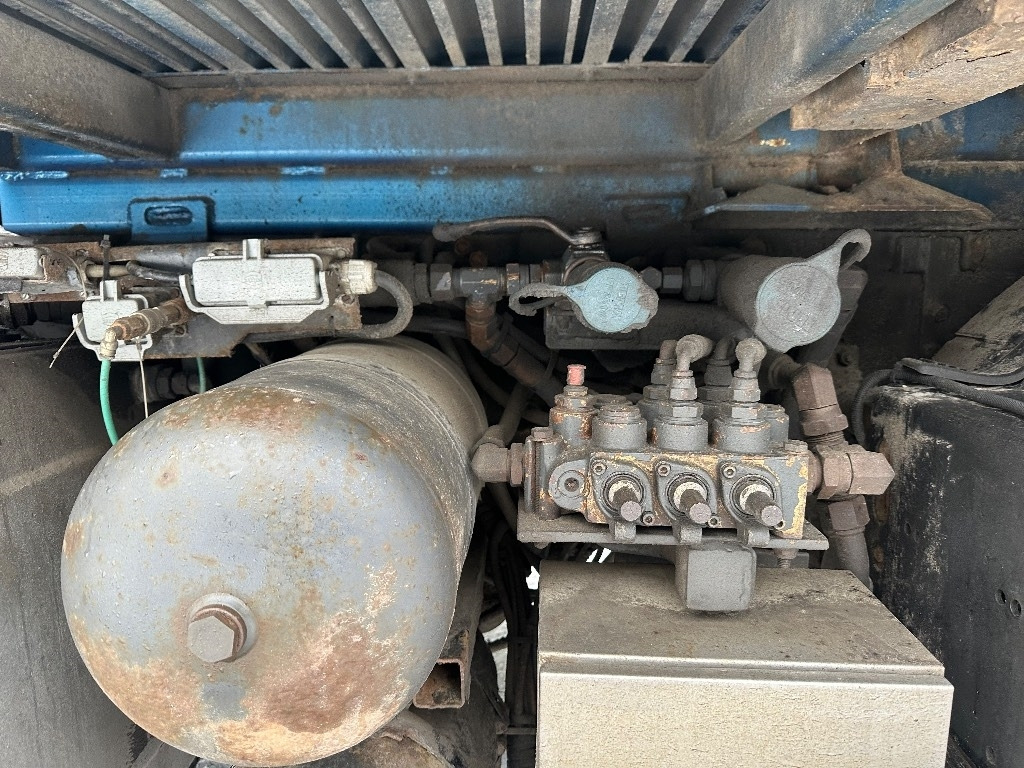 Volvo FH 13 500hv 8x4*4 - Auto s hydraulickou rukou: obrázok 3 Volvo FH 13 500hv 8x4*4 - Auto s hydraulickou rukou: obrázok 3