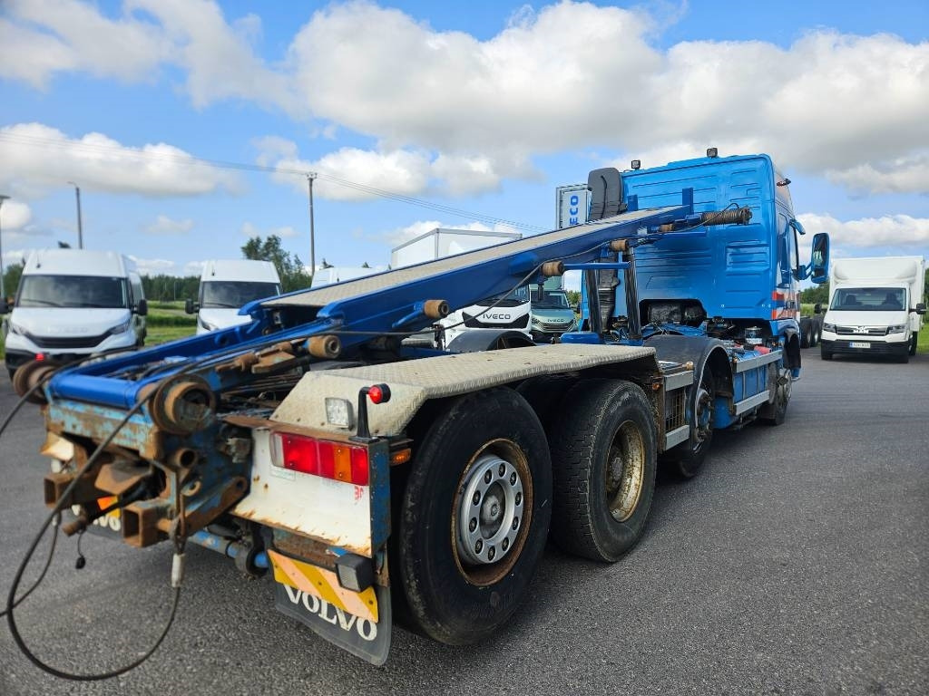 Volvo FM12 420 8x2 - Ramenový nosič kontajnerov: obrázok 4 Volvo FM12 420 8x2 - Ramenový nosič kontajnerov: obrázok 4