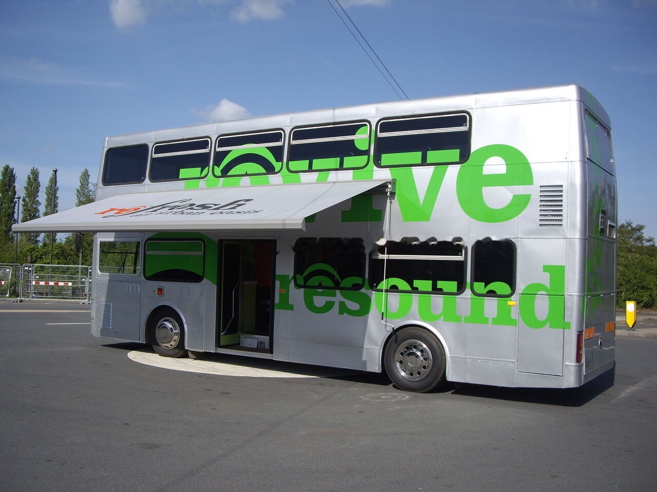 MCW METROBUS British Double Decker Bus Pub Bar Cafe Restaurant - Dvojposchodový autobus: obrázok 2 MCW METROBUS British Double Decker Bus Pub Bar Cafe Restaurant - Dvojposchodový autobus: obrázok 2