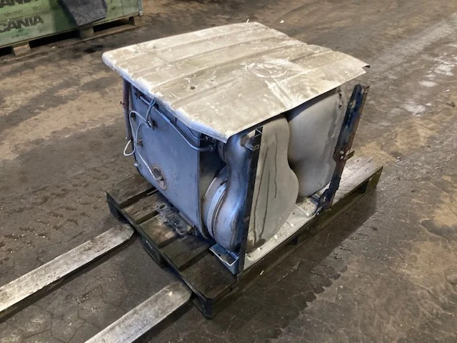 MAN 81.15103-6131 – MAN silencer - Výfukový systém pre Nákladné auto: obrázok 1 MAN 81.15103-6131 – MAN silencer - Výfukový systém pre Nákladné auto: obrázok 1