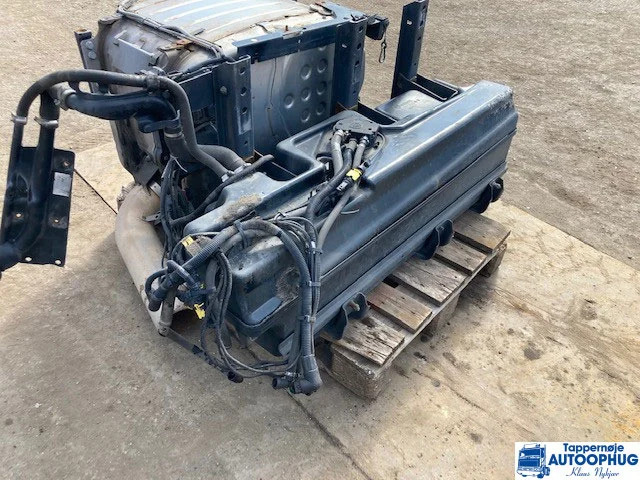 Scania 2173142 Adblue tank - Nádrž na AdBlue pre Nákladné auto: obrázok 2 Scania 2173142 Adblue tank - Nádrž na AdBlue pre Nákladné auto: obrázok 2